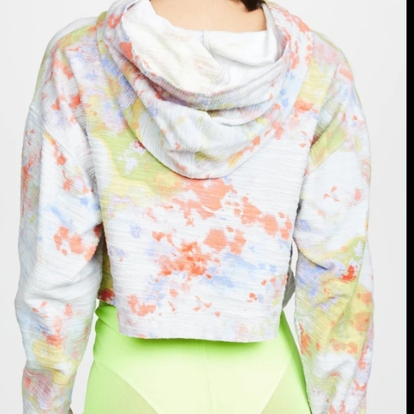 Free People  Thinking about you  Tie dye cropped hoodie. - Picture 2 of 13